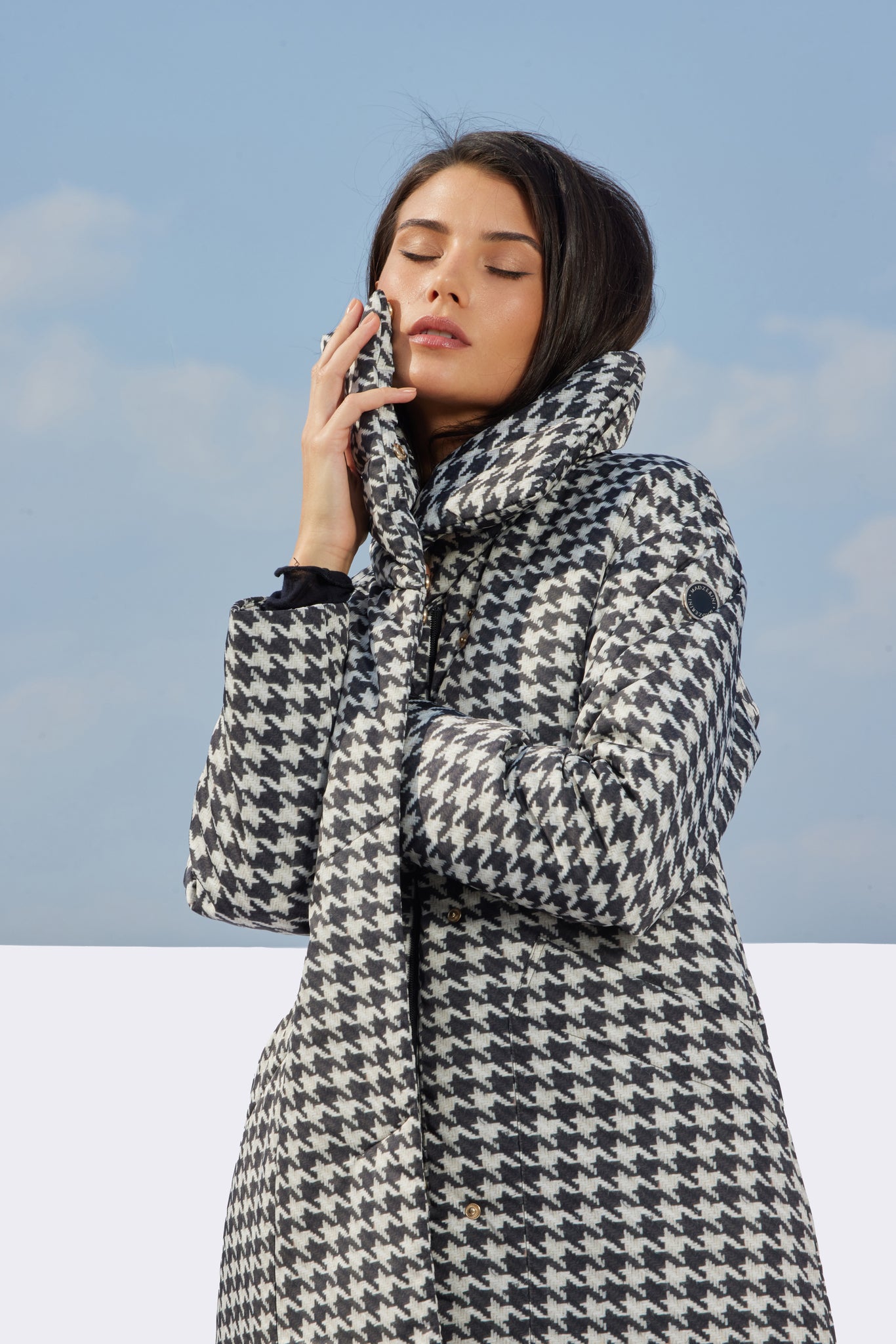 АВРОРА женское пальто с принтом