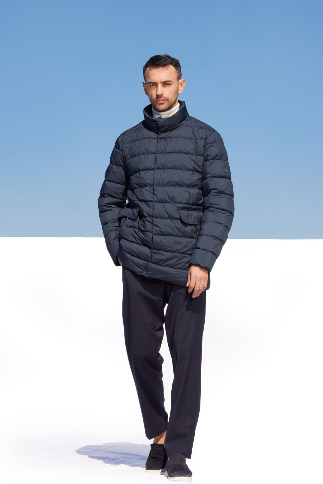Geacă bărbați dark navy detaliu matlasat Madzerini, guler înalt.