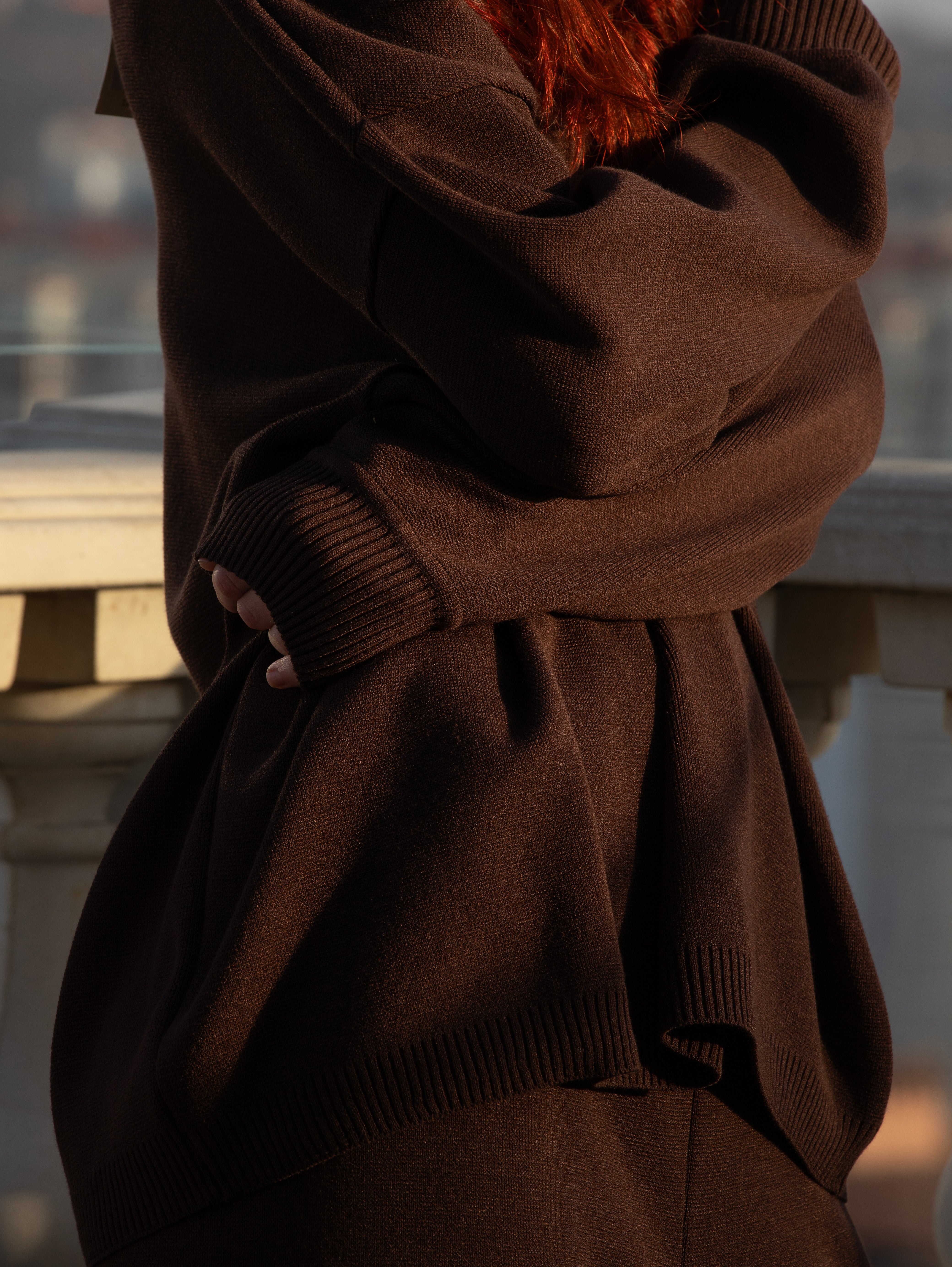 Set tricot damă maro din lână merinos – pulover oversize + pantaloni largi MARRONE