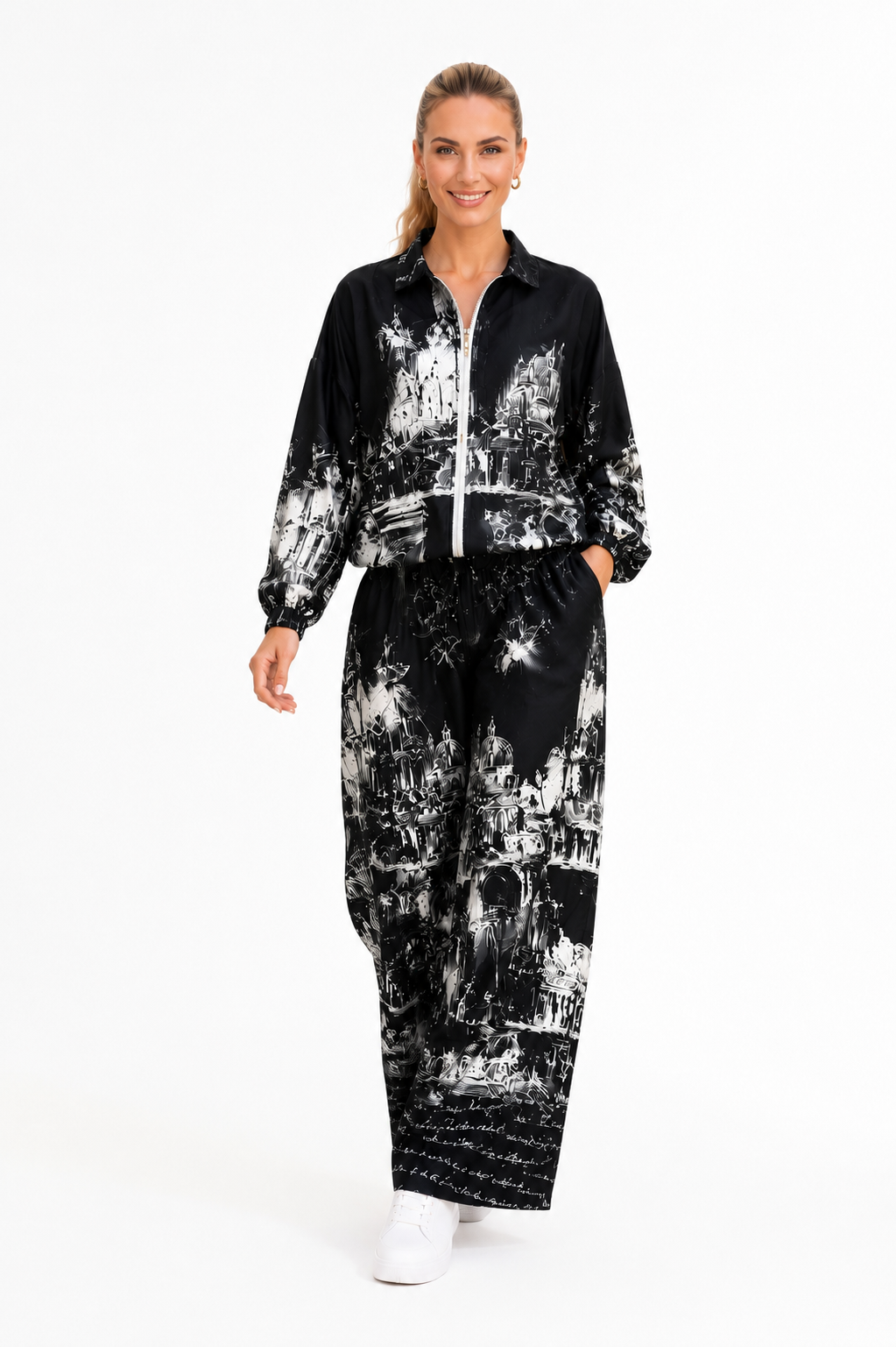Set damă Madzerini negru cu imprimeu alb, jachetă bomber și pantaloni mătase.