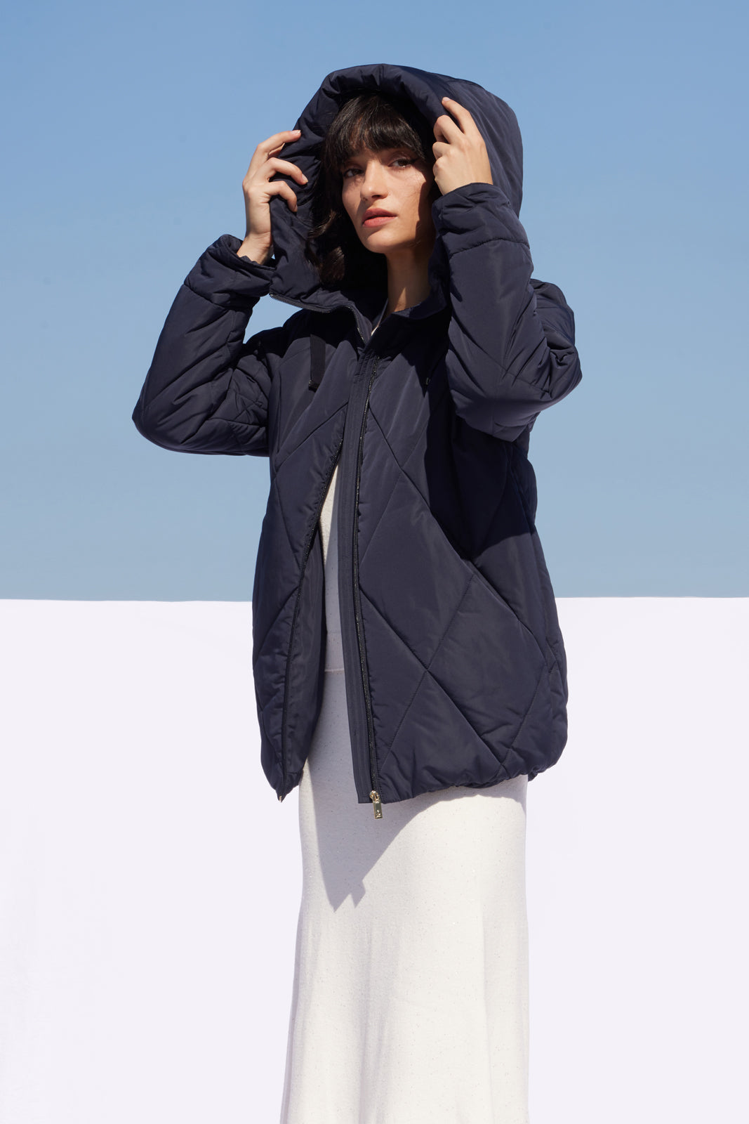 Geacă de damă Madzerini MARET, dark navy, cu glugă pliabilă, mărime 36-40.
