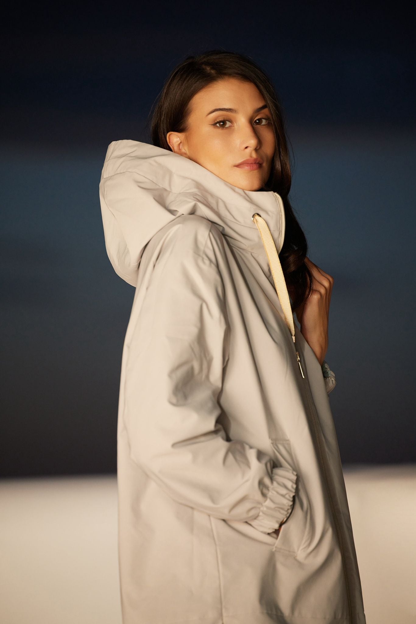 Trenci reversibil damă LOLA, stucco /reverse floral